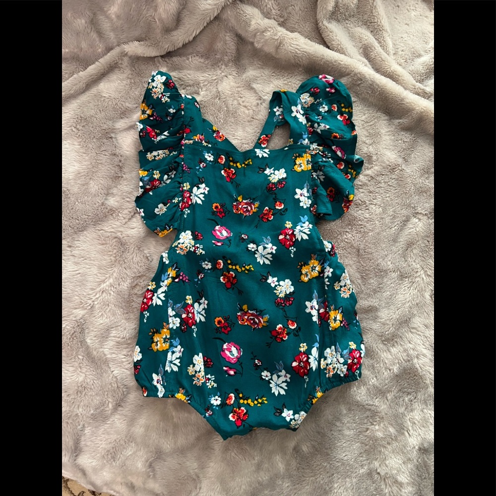 6-12 month green cross back baby outfit
